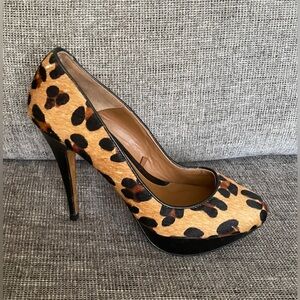 Women’s Cheetah Print High Heel Shoe